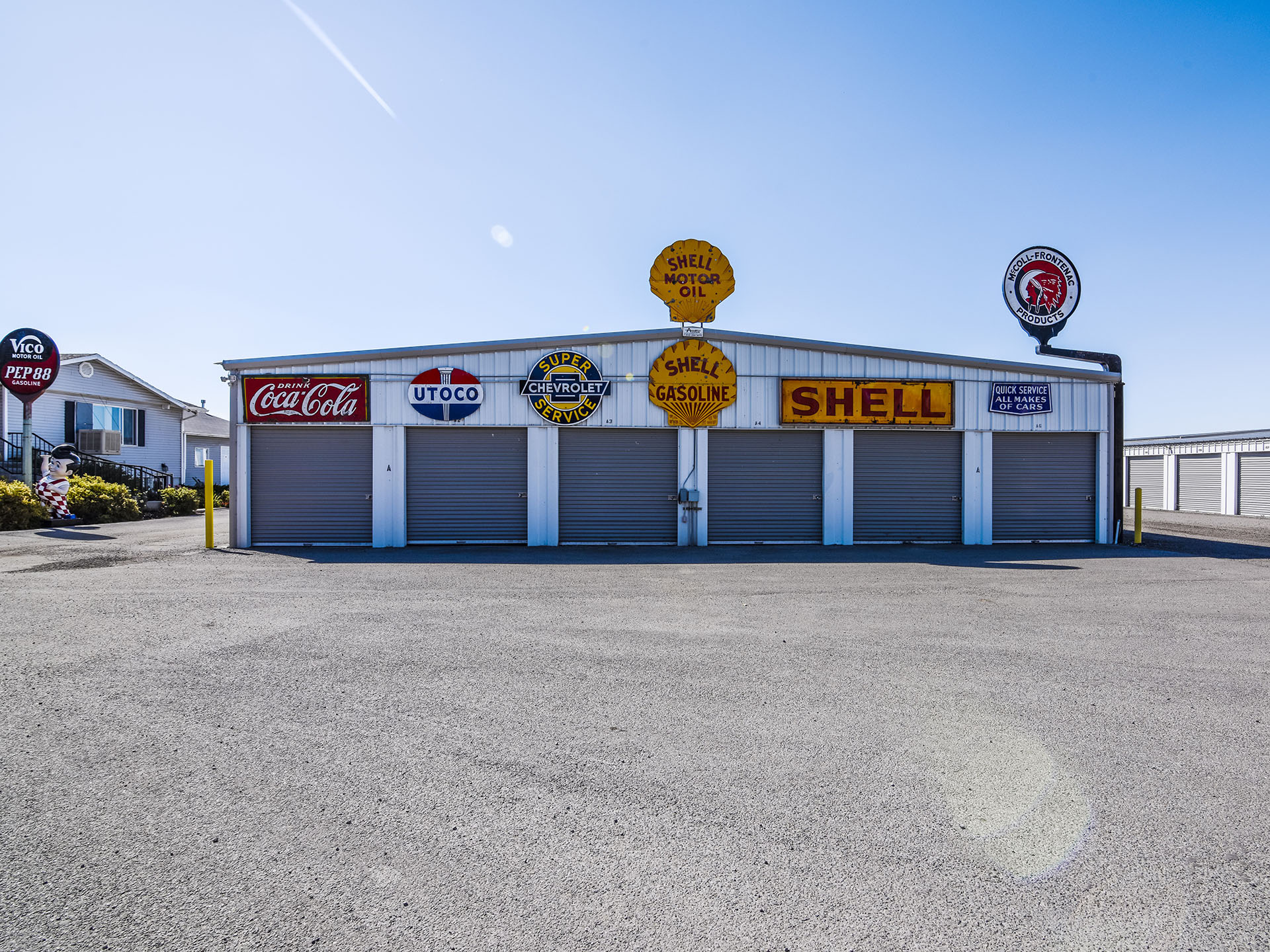 AAA Lakeside Storage & Museum Front View